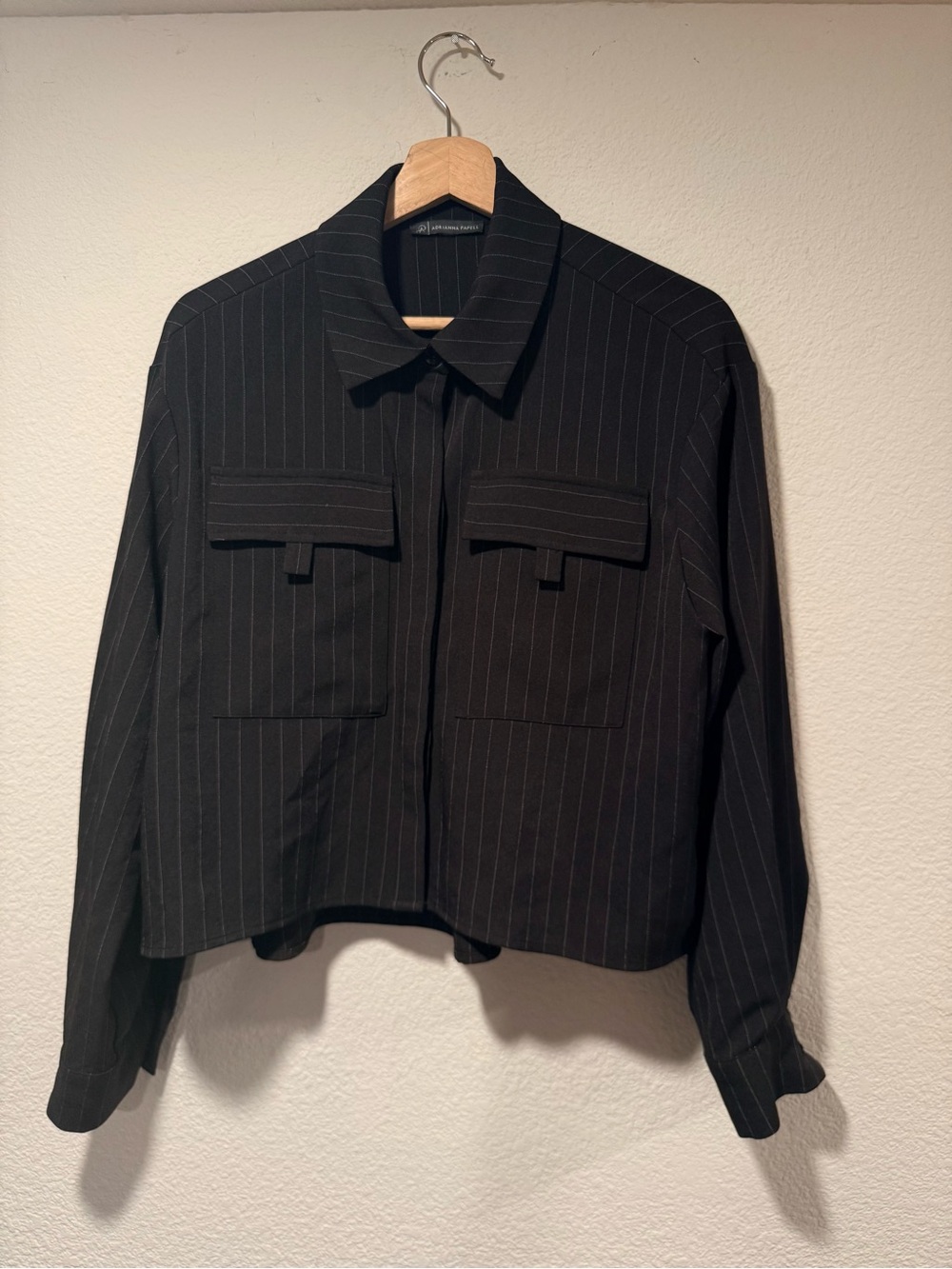ADRIANNA PAPELL Black Pinstripe Crop Shirt